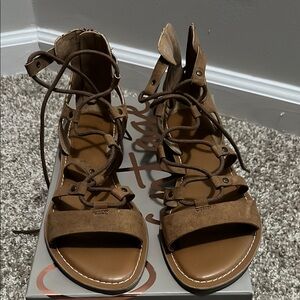 Crown Vintage Brown Sandals